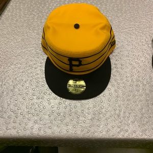 Pittsburg Pirates New Era Yellow Pillbox hat see description for details 7 5/8